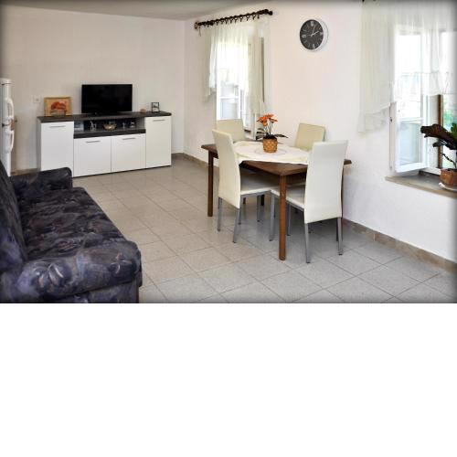 Apartments Sunny House