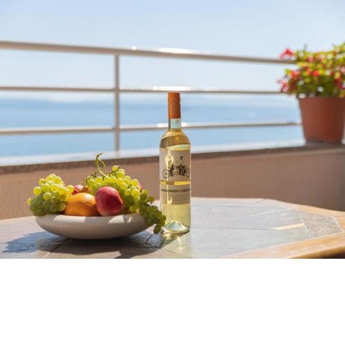 Apartments Sunrise Duilovo -Superior Three Bedroom Apartment with Sea View Terrace