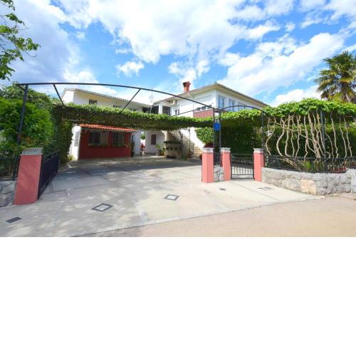 Apartments Tavcar