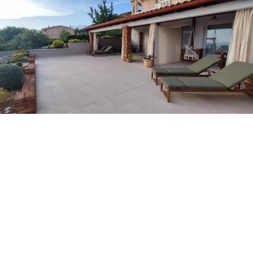 Apartments Tinjarosa