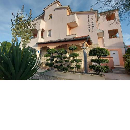 Apartments Tomic