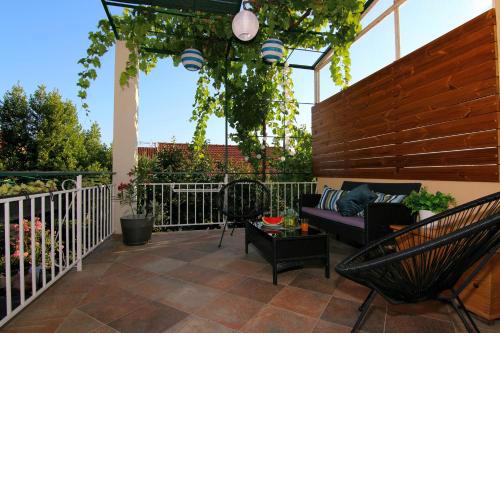 Apartments Tona