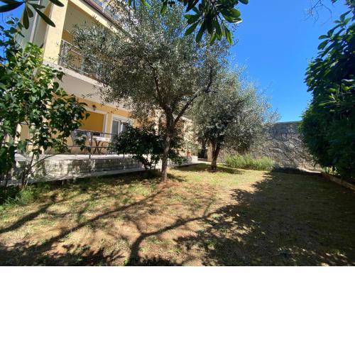 Apartments Topic & Krk central location
