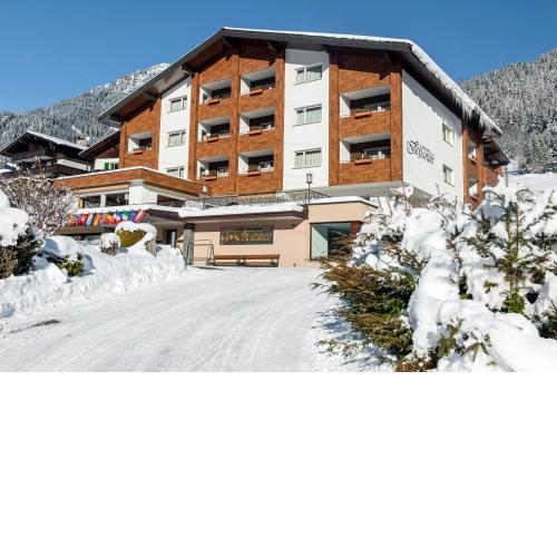 Apartments Tschanun