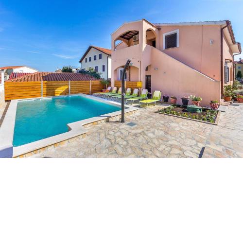 Apartments Vesna 1236