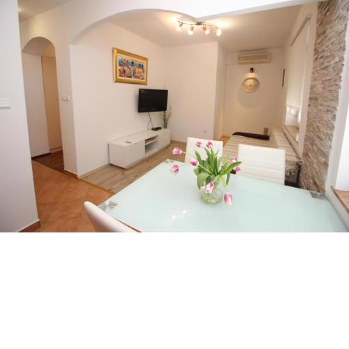 Apartments Vesna