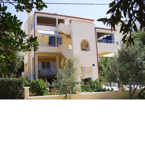 Apartments Villa Damir