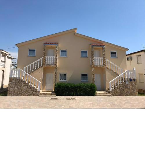 Apartments Villa Engeli