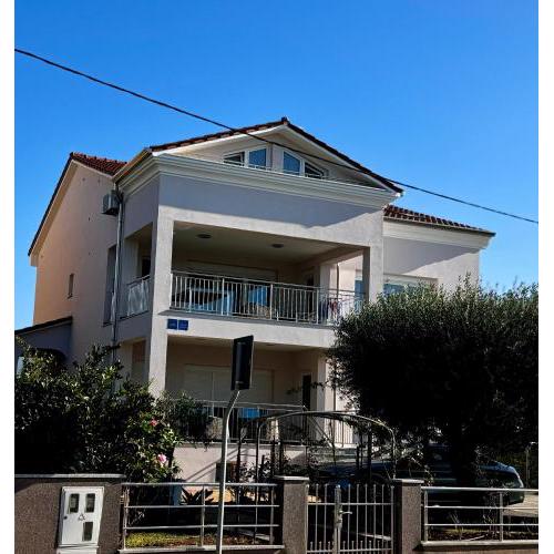 Apartments Villa Lili