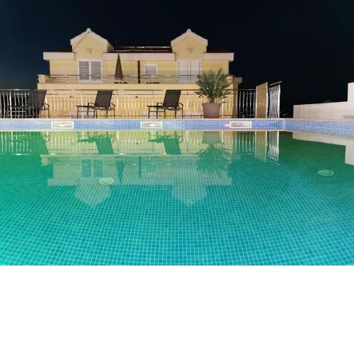 Apartments Villa Moonlight - Standard Two Bedroom Apartment with Large Terrace Jenny