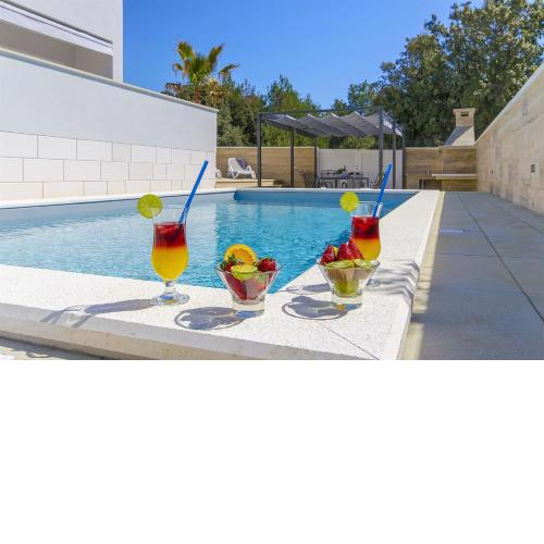 Apartments Villa V