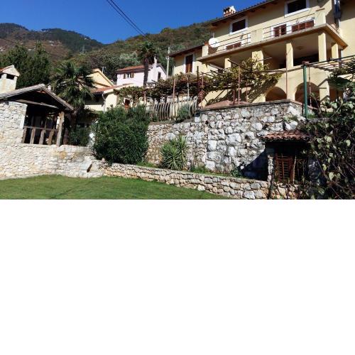 Apartments Vinetilia