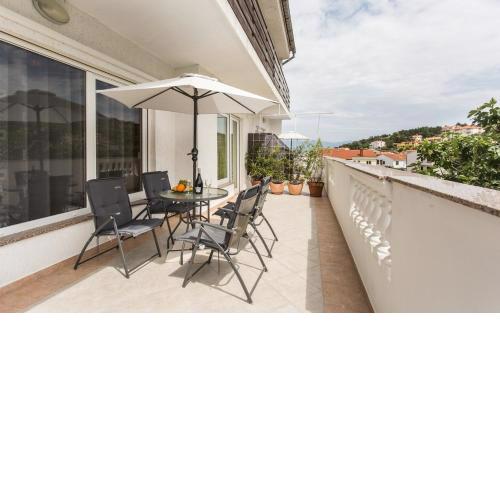 Apartments Vola