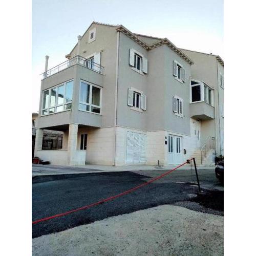 Apartments with a parking space Dubrovnik - 21248