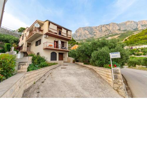 Apartments with a parking space Krvavica, Makarska - 6749