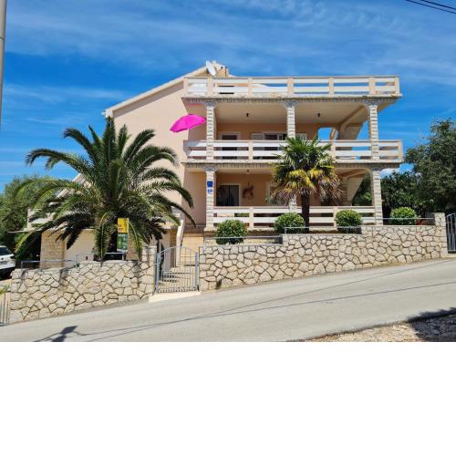 Apartments with a parking space Lun, Pag - 4062