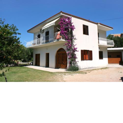 Apartments with a parking space Makarska - 6768