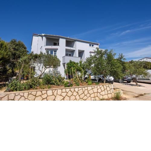 Apartments with a parking space Mandre, Pag - 18839