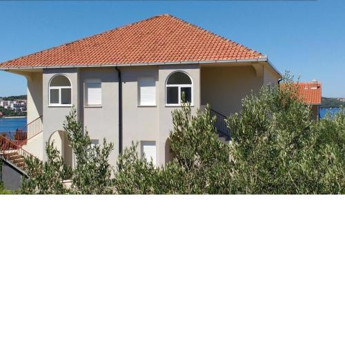Apartments with a parking space Okrug Gornji, Ciovo - 22441