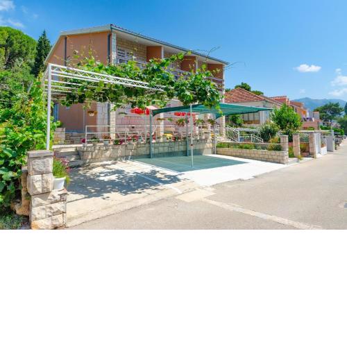 Apartments with a parking space Orebic, Peljesac - 12041