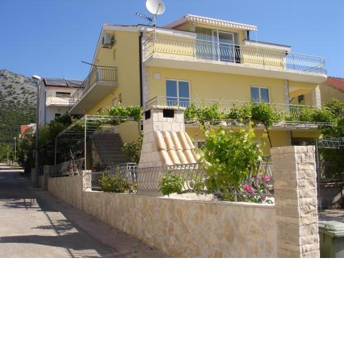 Apartments with a parking space Orebic, Peljesac - 12361