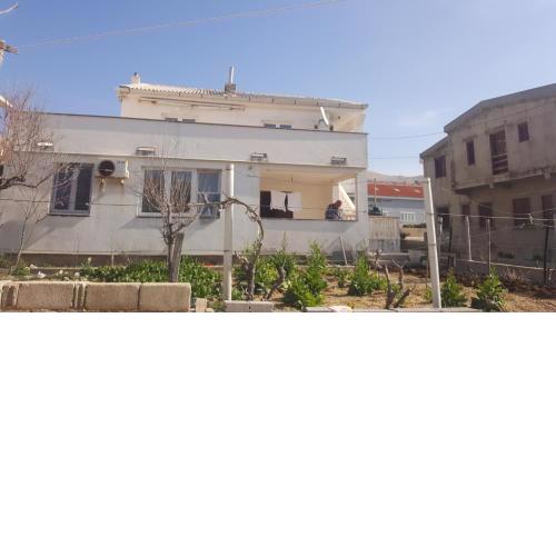 Apartments with a parking space Pag - 12649