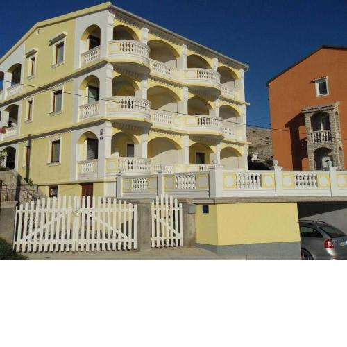 Apartments with a parking space Pag - 16394