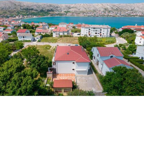 Apartments with a parking space Pag - 18848