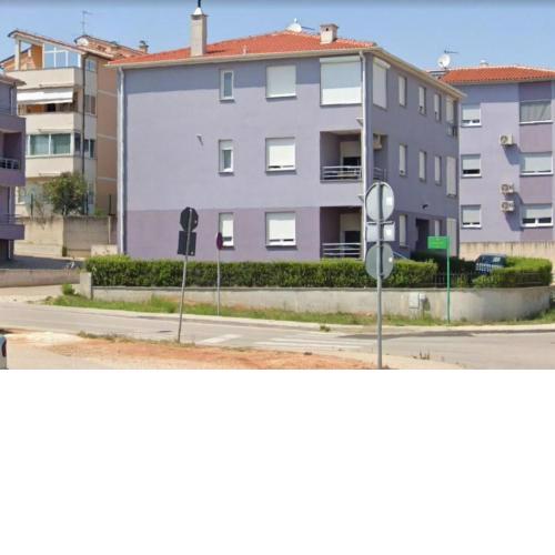 Apartments with a parking space Pula - 21369