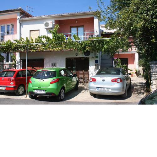 Apartments with a parking space Pula - 6985