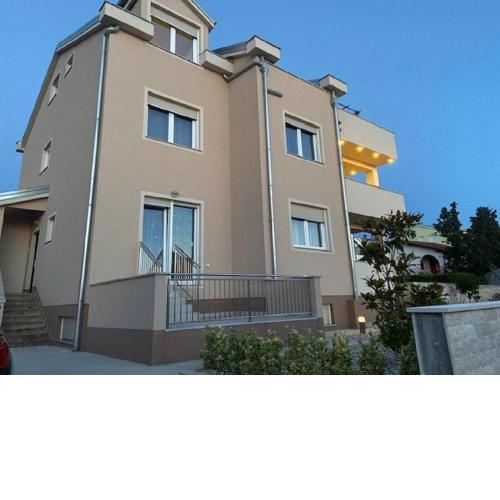 Apartments with a parking space Punat, Krk - 18292