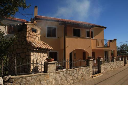 Apartments with a parking space Punta kriza, Cres - 18644
