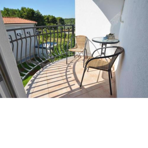 Apartments with a parking space Rovinj - 20865