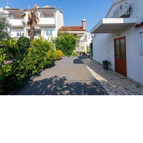 Apartments with a parking space Rovinj - 2288