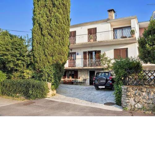 Apartments with a parking space Rovinj - 23505