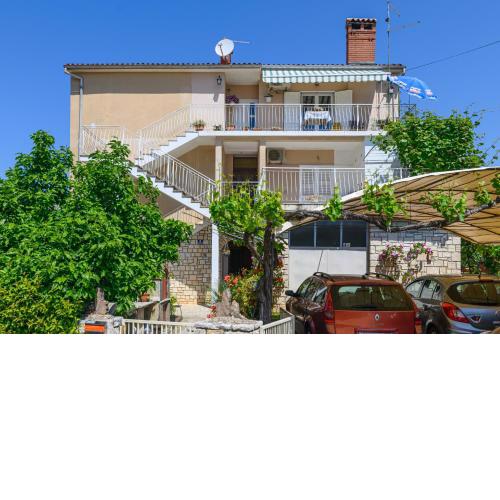 Apartments with a parking space Rovinj - 23506