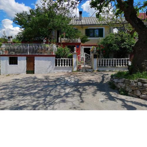 Apartments with a parking space Skrljevo, Rijeka - 17116
