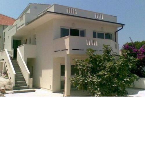 Apartments with a parking space Sutivan, Brac - 20155