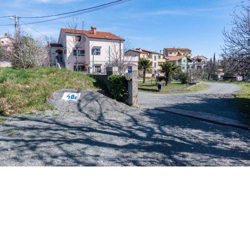 Apartments with a parking space Viskovo, Rijeka - 20677