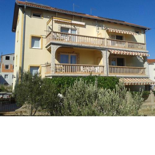 Apartments with a parking space Vodice - 11544