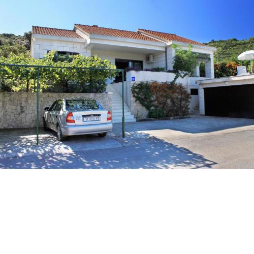 Apartments with a parking space Zrnovska Banja, Korcula - 9226