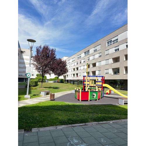 Apartments with WiFi Zagreb - 23412