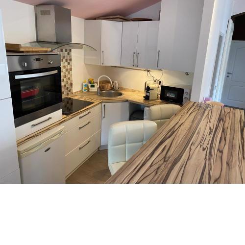 Apartments Ylona