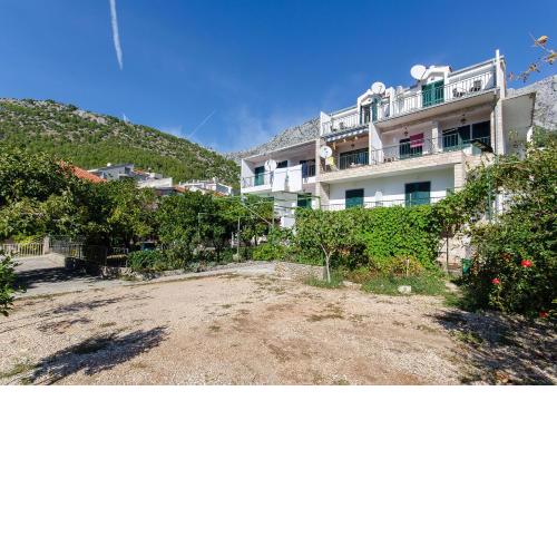 Apartments Zoran