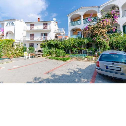 Apartments Zoric