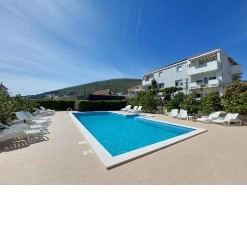 Apartments Zulim 1