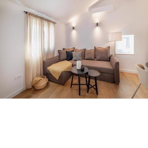 Arapova Apartment