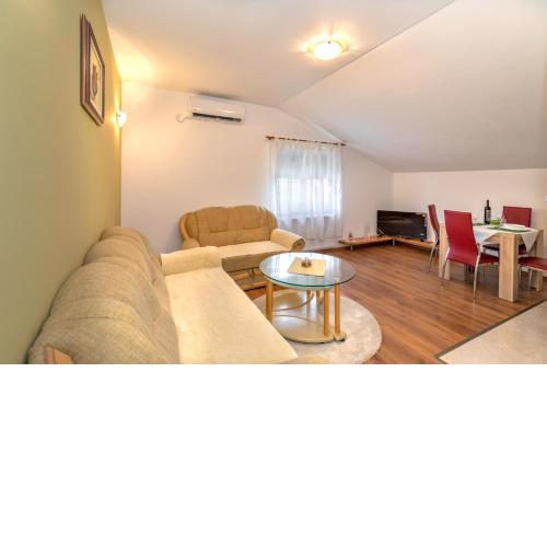 Arenta Apartments