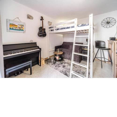Aryjina kuća, mountain & seaview studio apartment - rooftop terrace