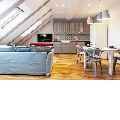 ATTIC APARTMENT on WATERFRONT / VIEW / NETFLIX